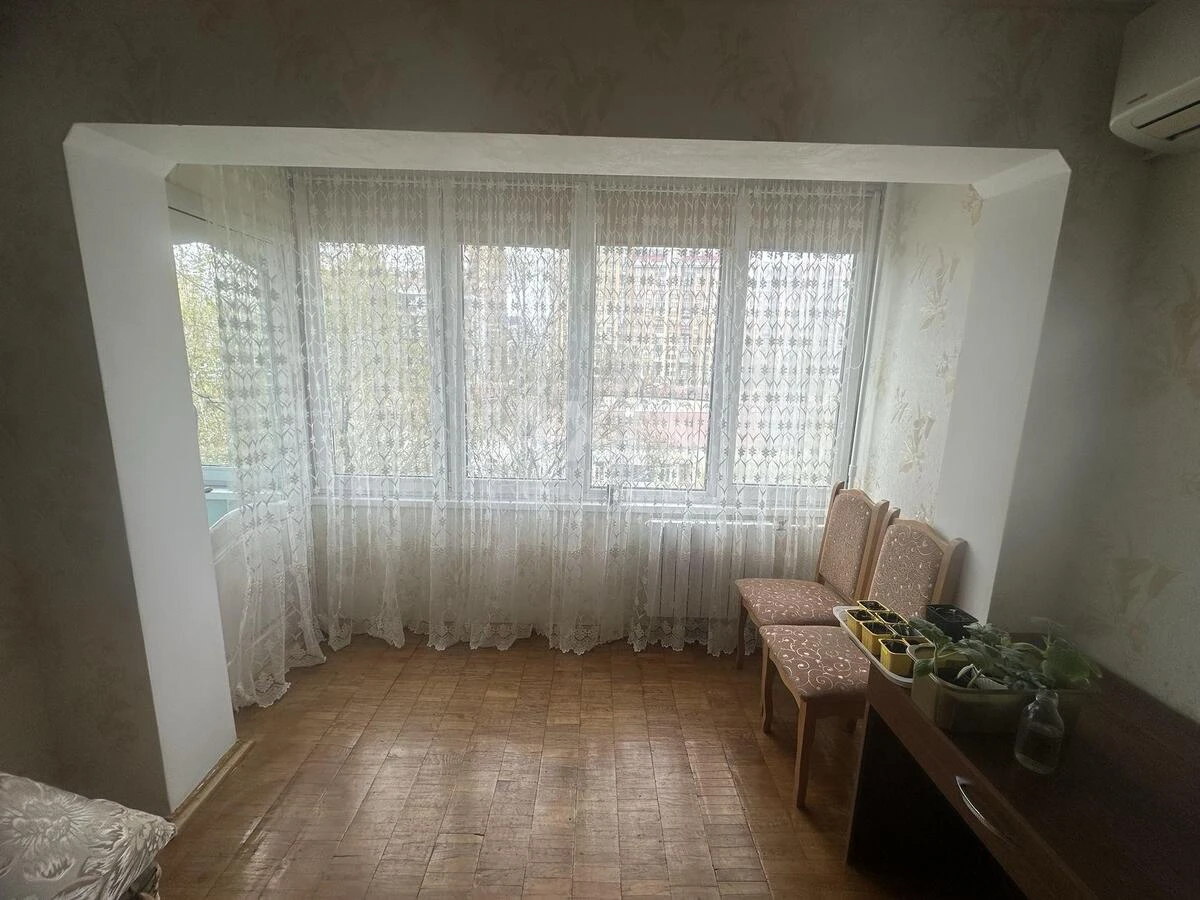 2k apartment vul. Jevgena Konoval'cja 37671621