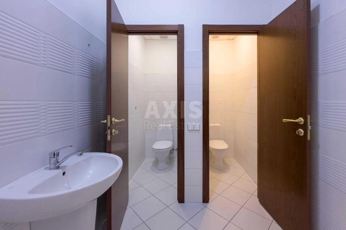 Office prov. Ohtyrs'kyj 7, 248m2656699