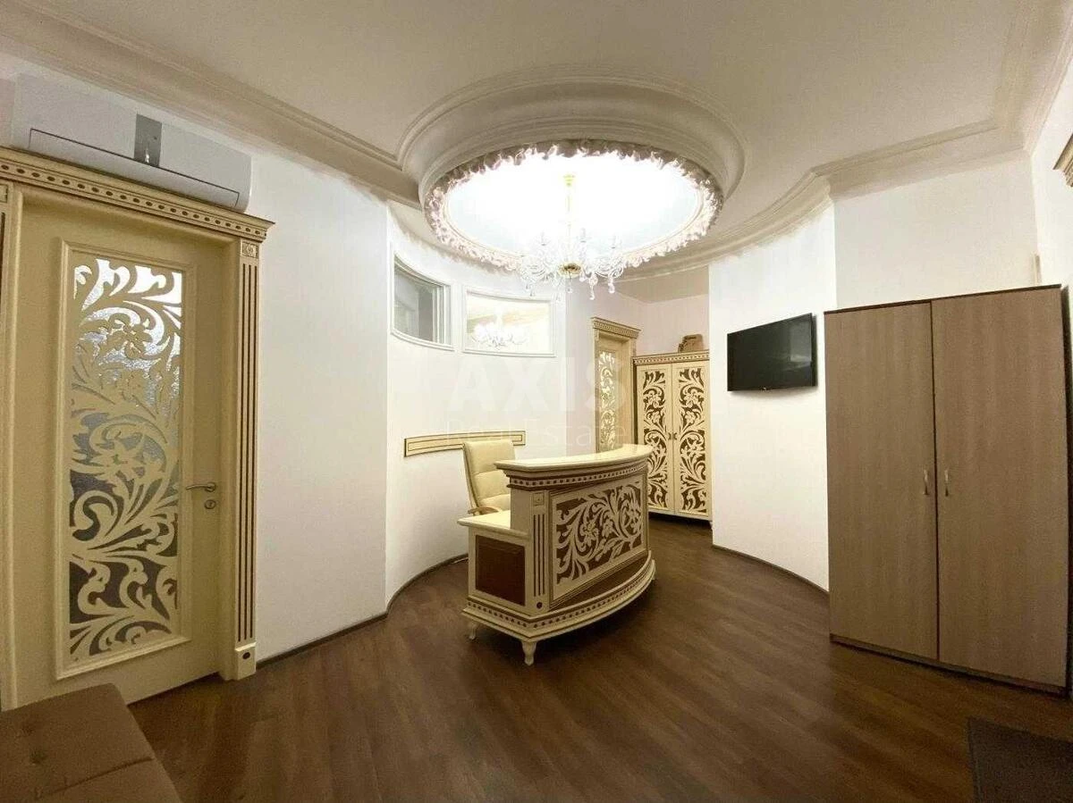 Office vul. Jevgena Konoval'cja 36, 63m2667323