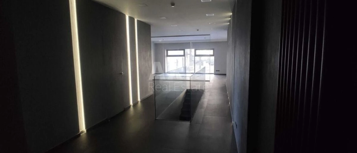 Office vul. Kropyvnyc'kogo 10, 170m2647616