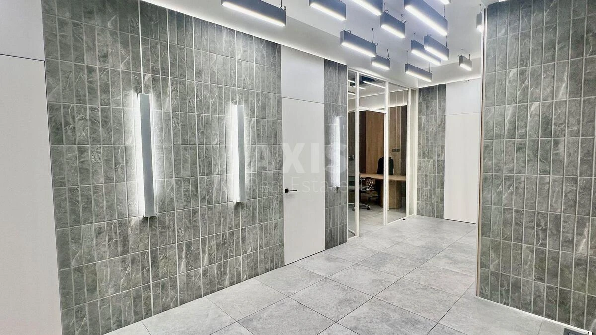 Office vul. Sichovyh Stril'civ 52А, 250m2650135