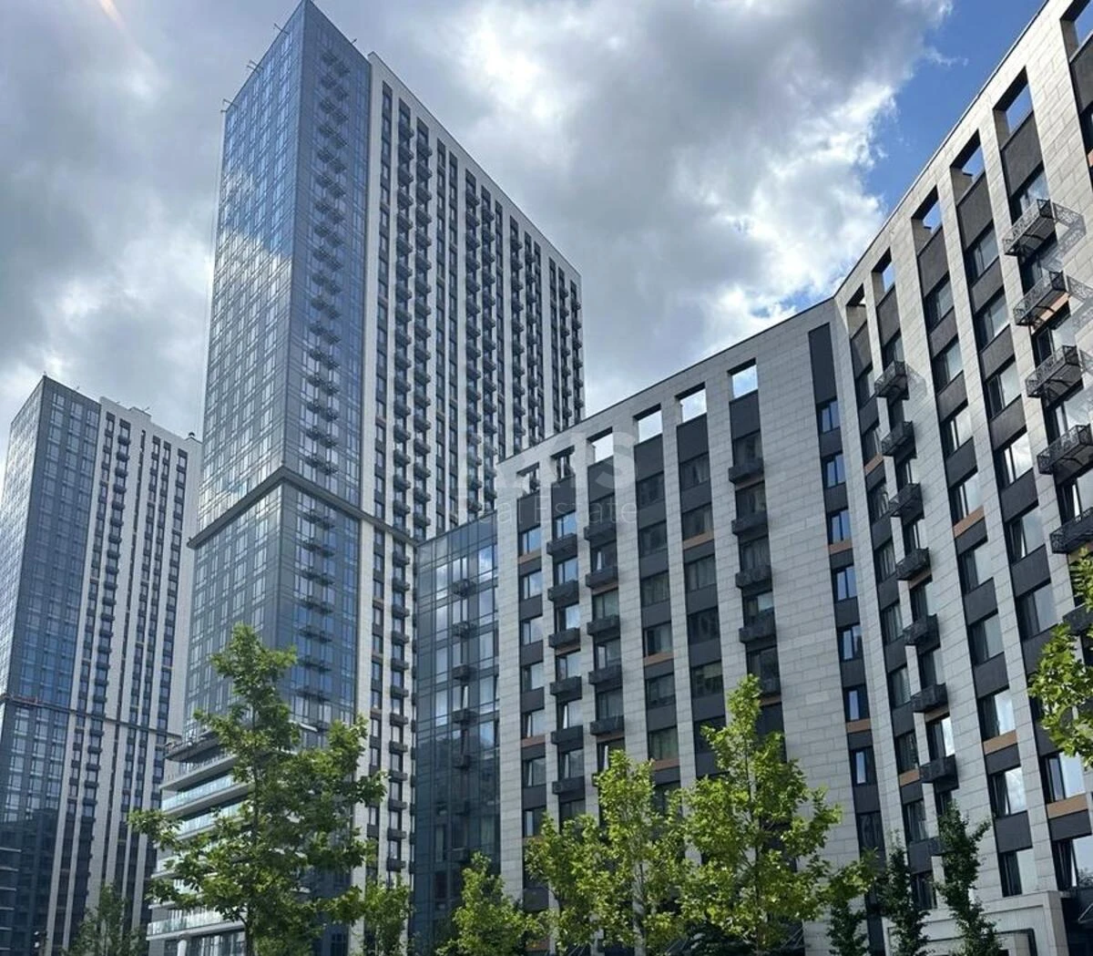 2к квартира ул. Заболотного Академика 1655451