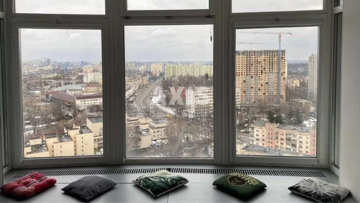 2к квартира ул. Михаила Максимовича 3G313674