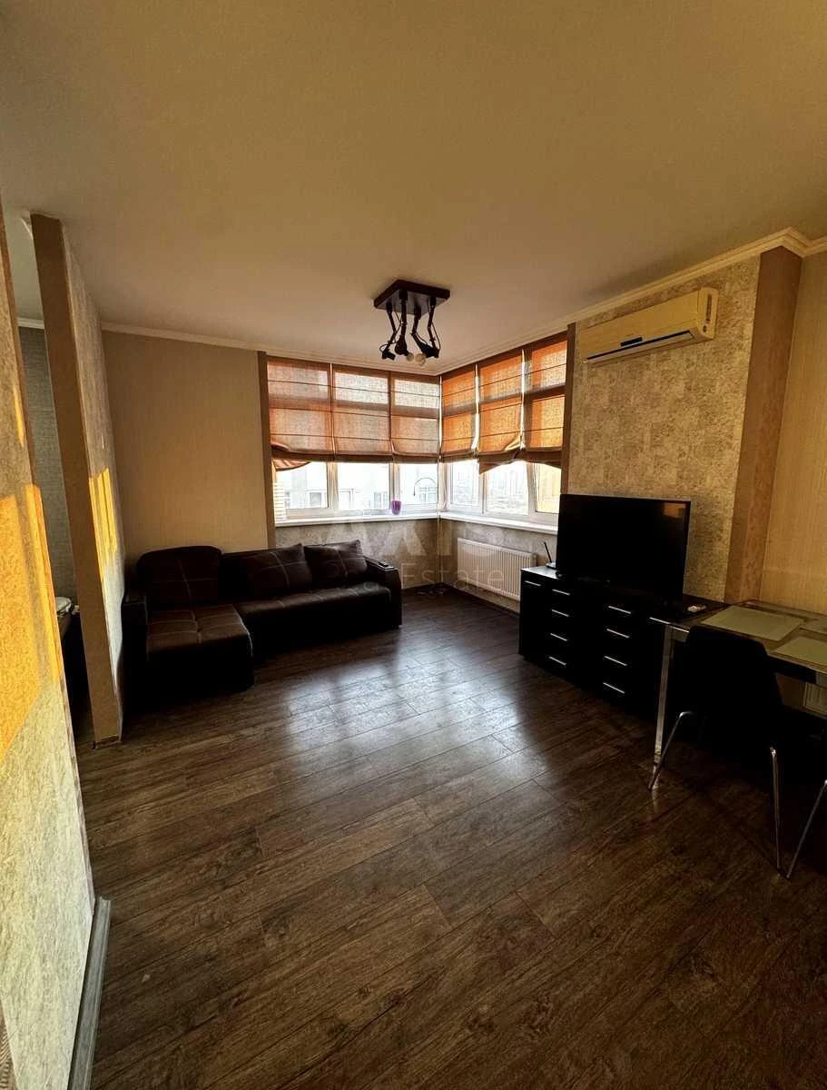 1k apartment vul. Feodosijs'ka 1705922
