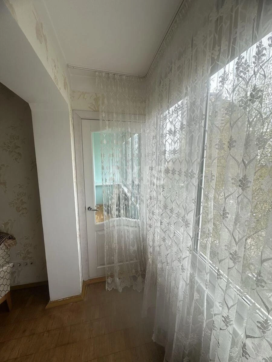 2к квартира ул. Евгения Коновальца 37671622