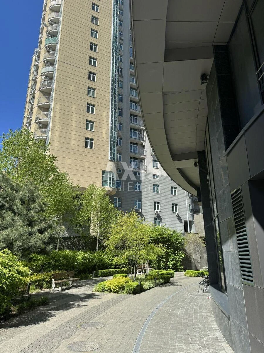 Trade object vul. Buslivs'ka 12, 75m2612290