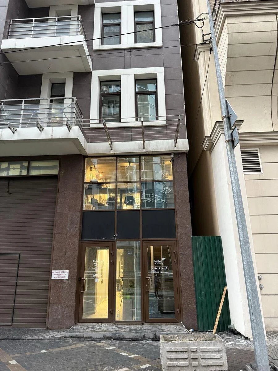 Объект торговли ул. Зверинецкая 27, 295м260029