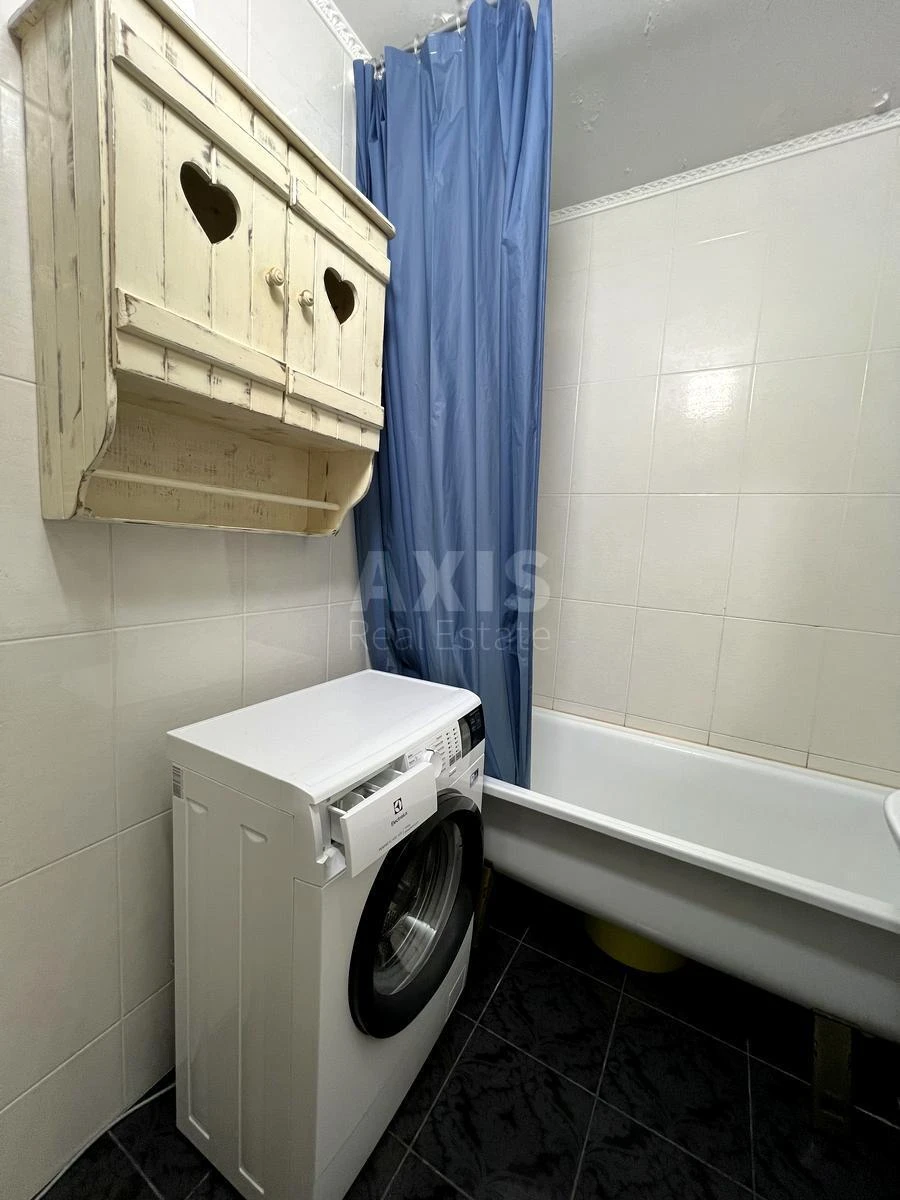 2k apartment vul. Ahmatovoi' Anny 16В689945