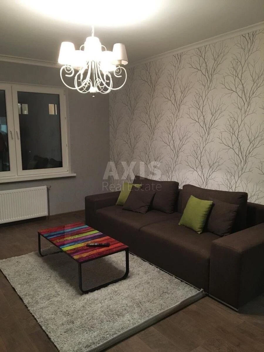 2к квартира ул. Юлии Здановской 34709070