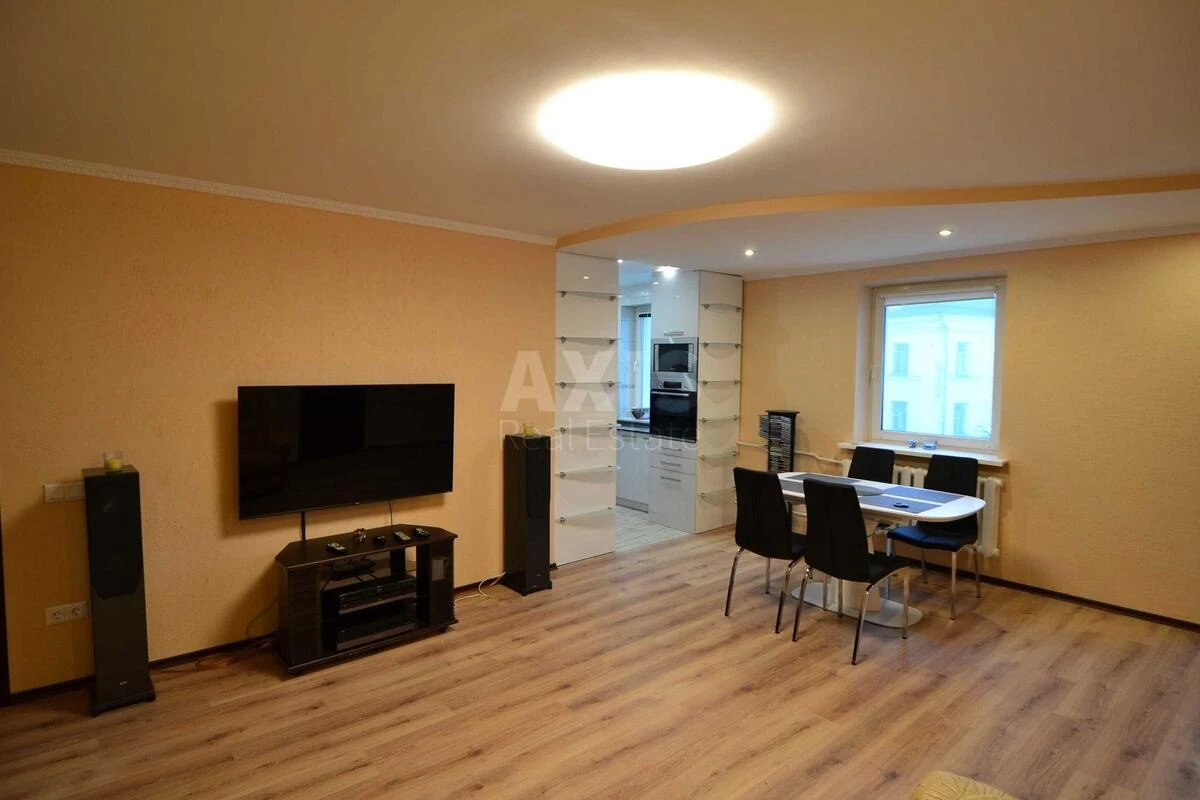 2k apartment prov. Varyazkyy 13683953