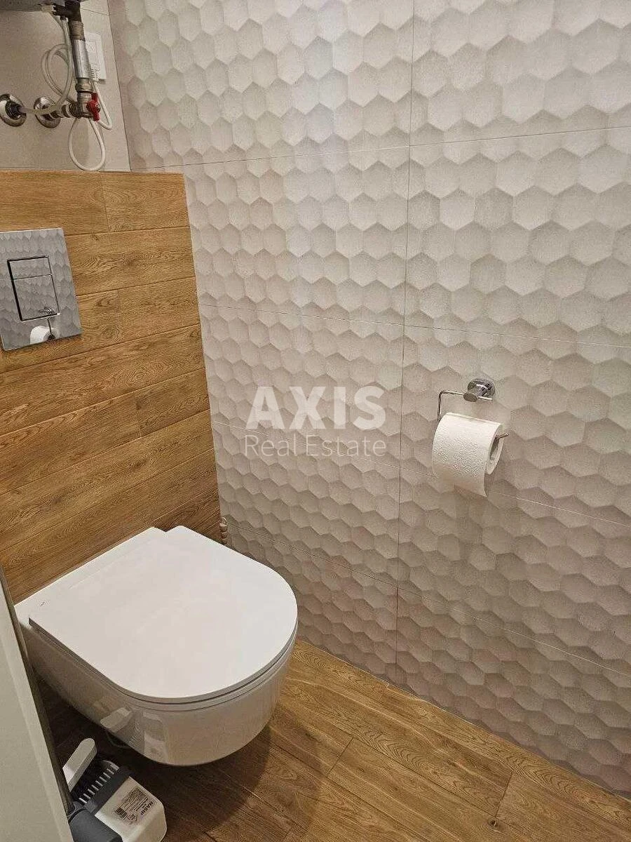 1k apartment vul. Sverstjuka Jevgena 6G565566