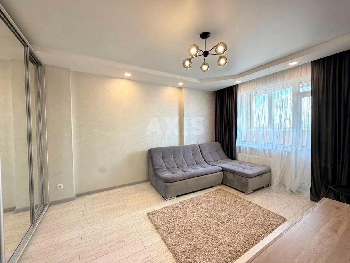 2k apartment pr-t Berestejskij 5В665283