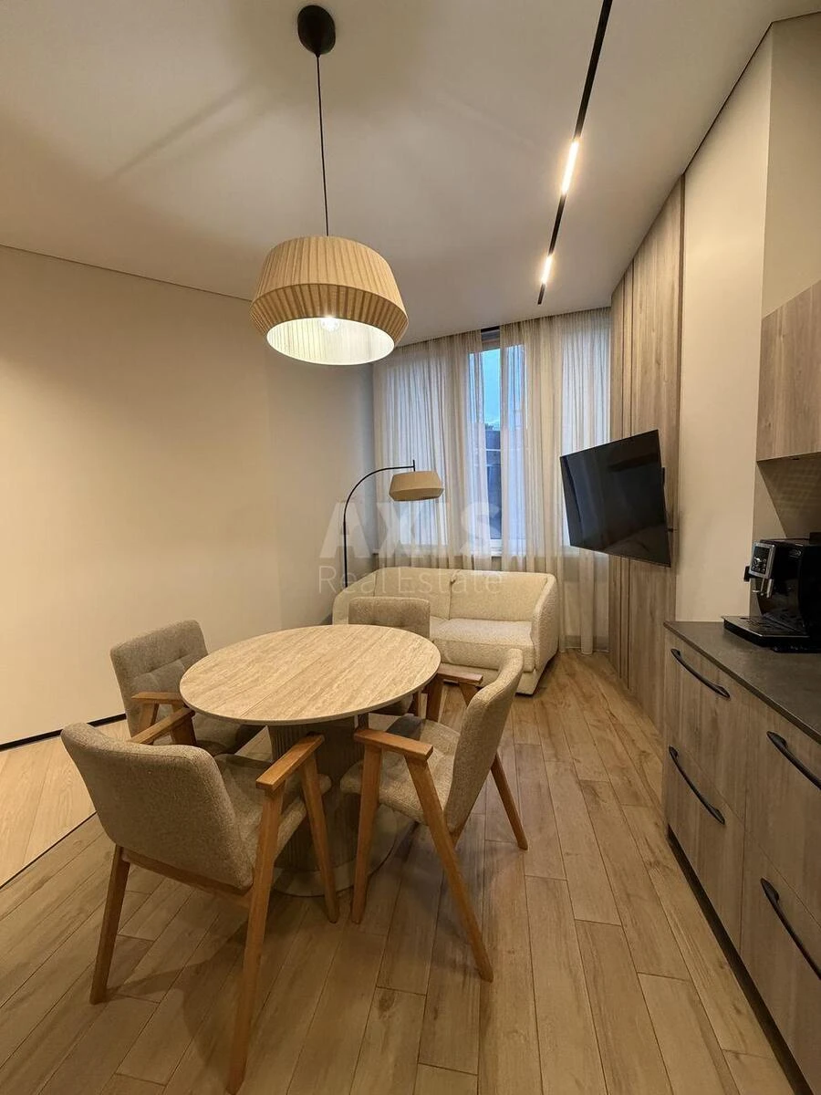 2к квартира ул. Василия Тютюнника 37/1696731