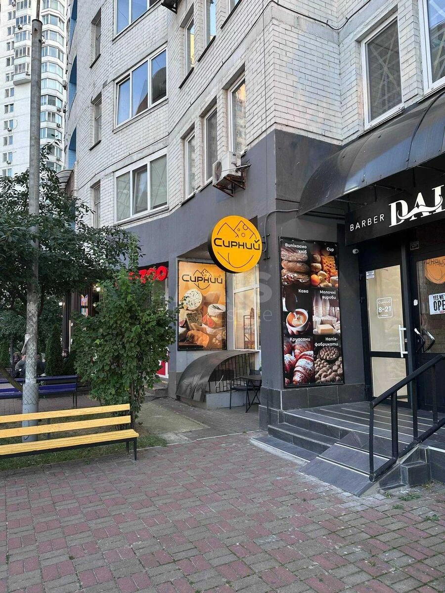 Объект торговли пр-т Бажана Николая 10, 60м2717784