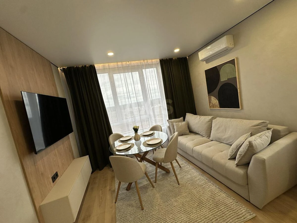 1k apartment vul. Oleksandra Olesja 10671054