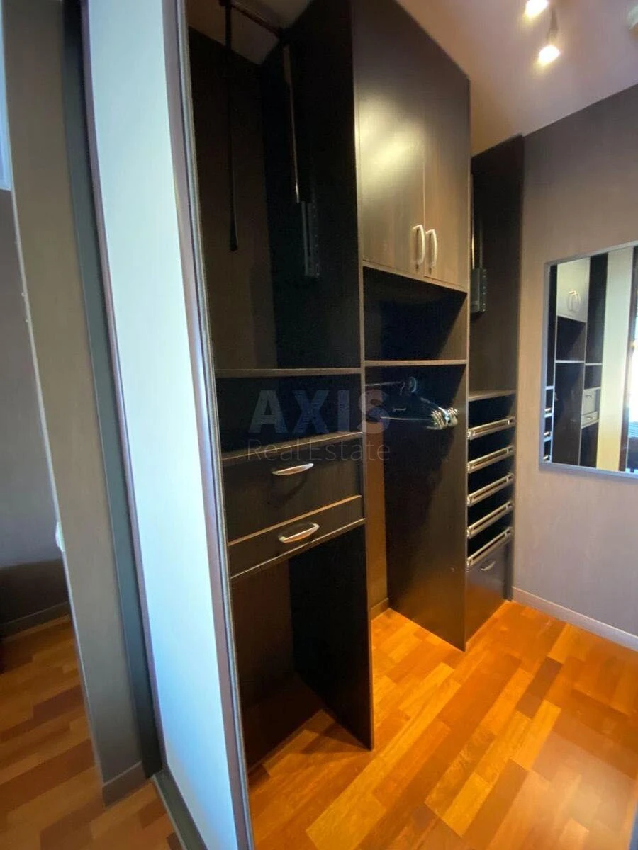 3k apartment nab. Dniprovs'ka 1648778