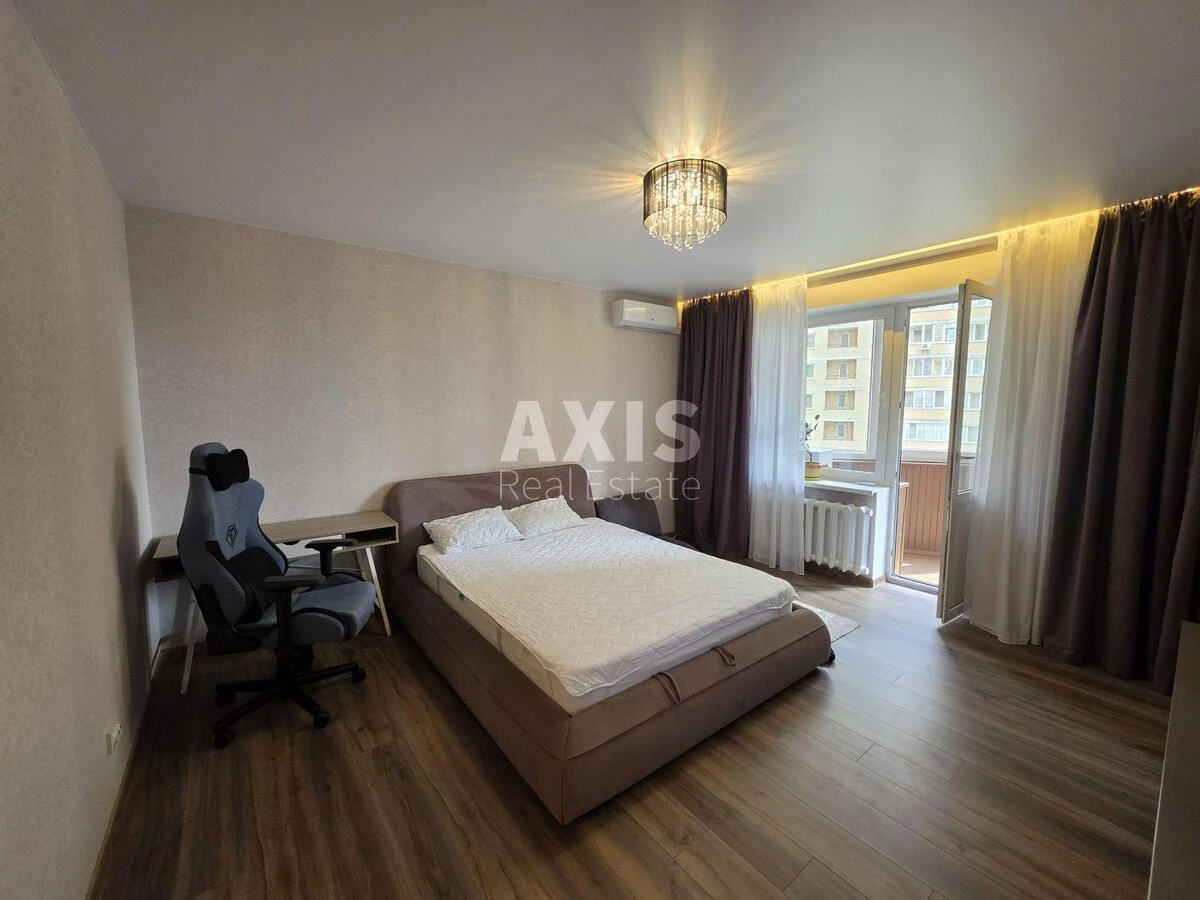 1k apartment vul. Mykil's'ko-Slobids'ka Two B682013