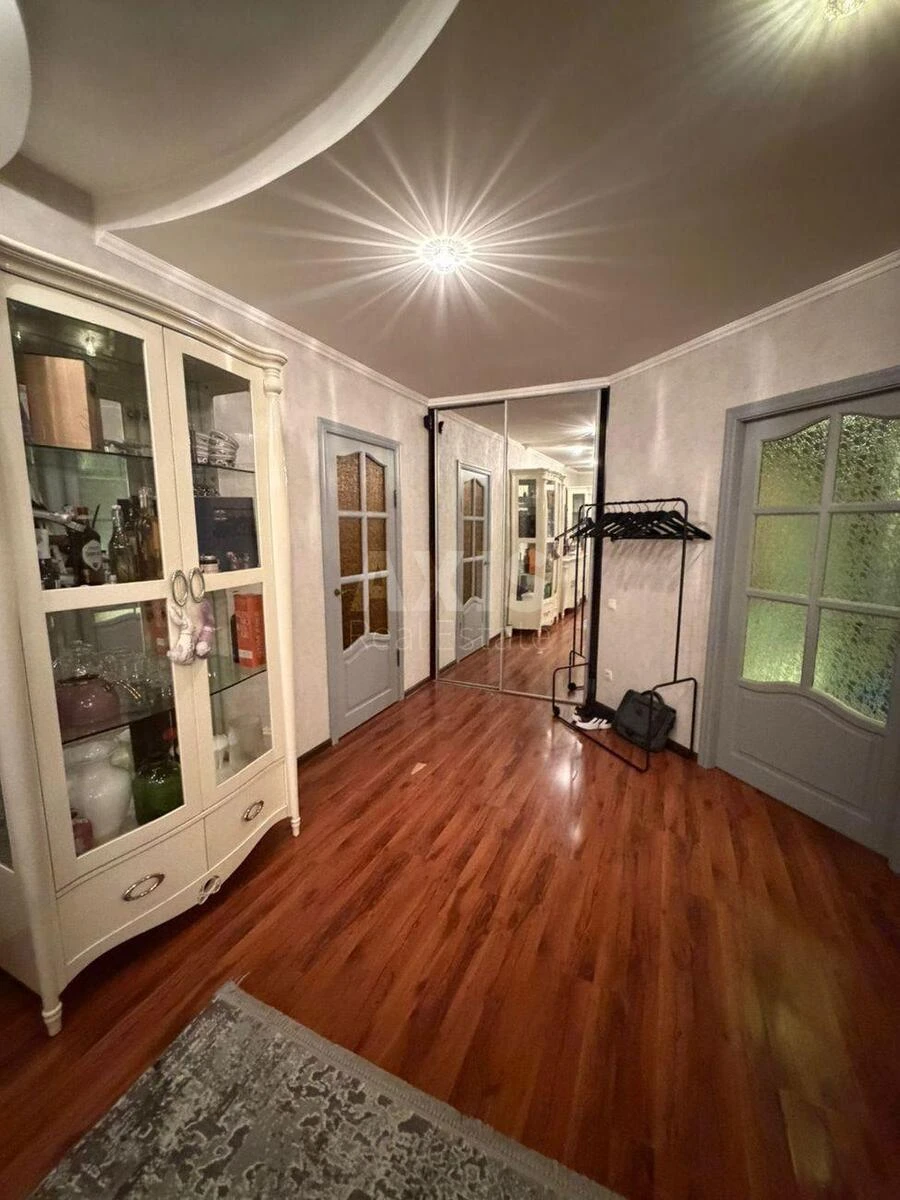 1k apartment vul. Smiljans'ka 10/31688165