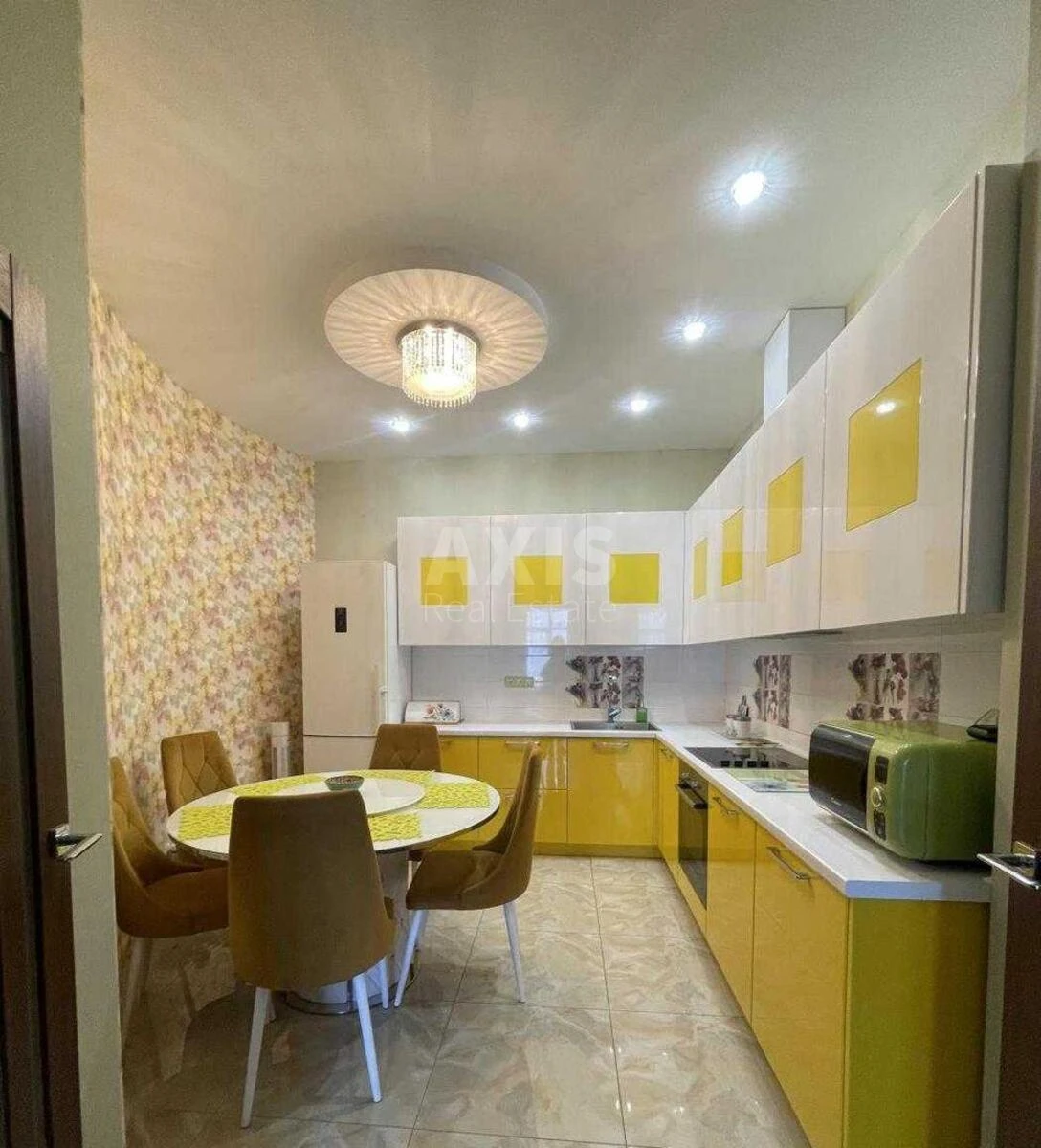 3k apartment vul. Jevgena Konoval'cja 36Е65711