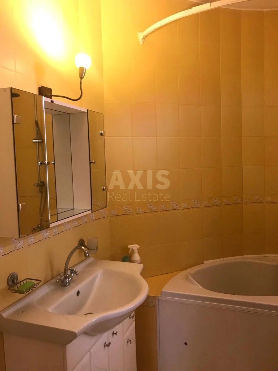 Дoм ул. Богатырская, 438м2, город Киев7042521