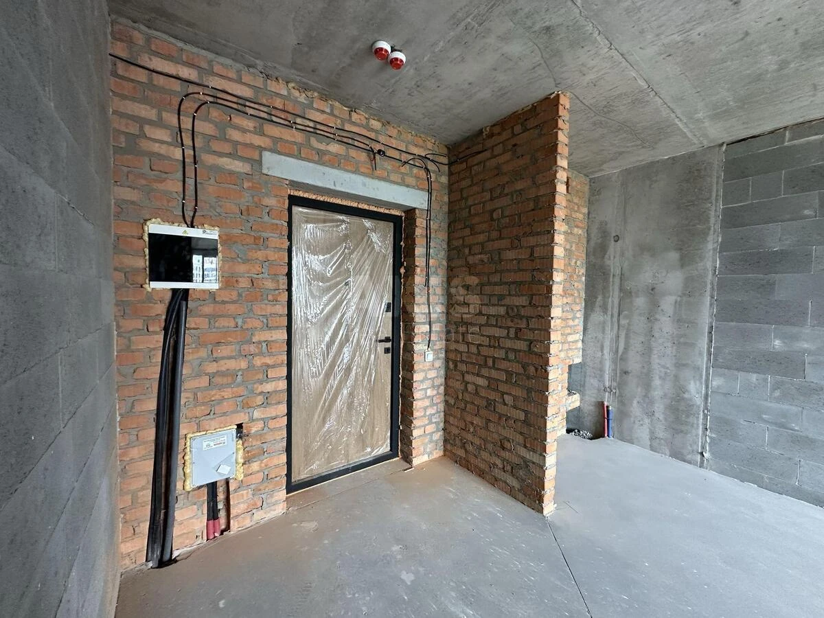 2k apartment vul. Oleksandra Olesja 23А720575