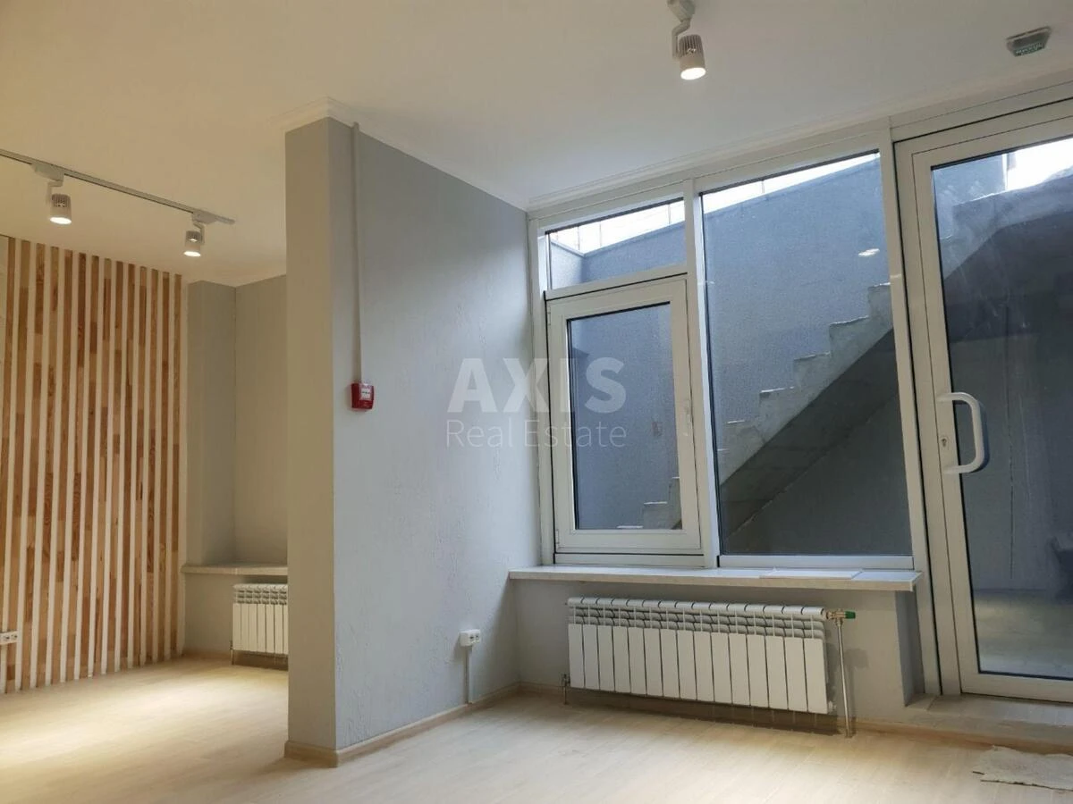 Office vul. Lypkivs'kogo Vasylja Mytropolyta 37Б, 43m2698850