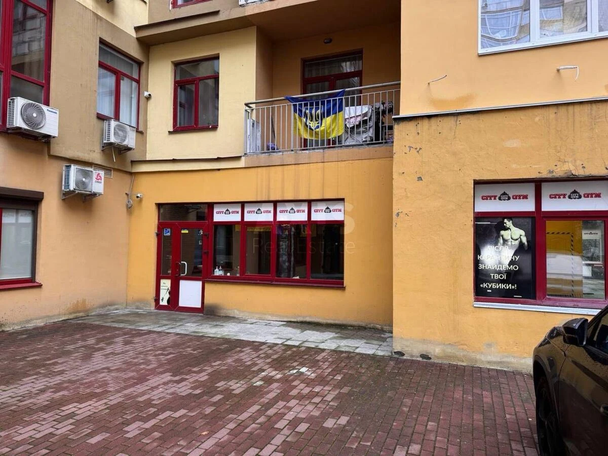 Trade object vul. Jevgena Konoval'cja 36, 323m26676110