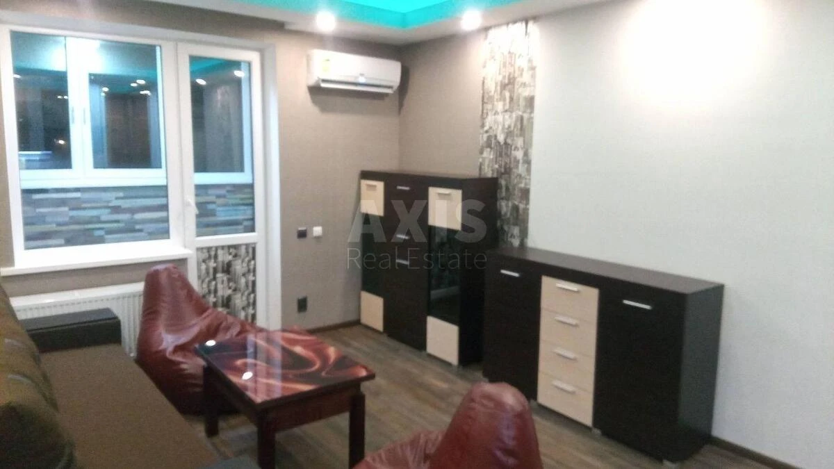 1к квартира ул. Львовская 15695401