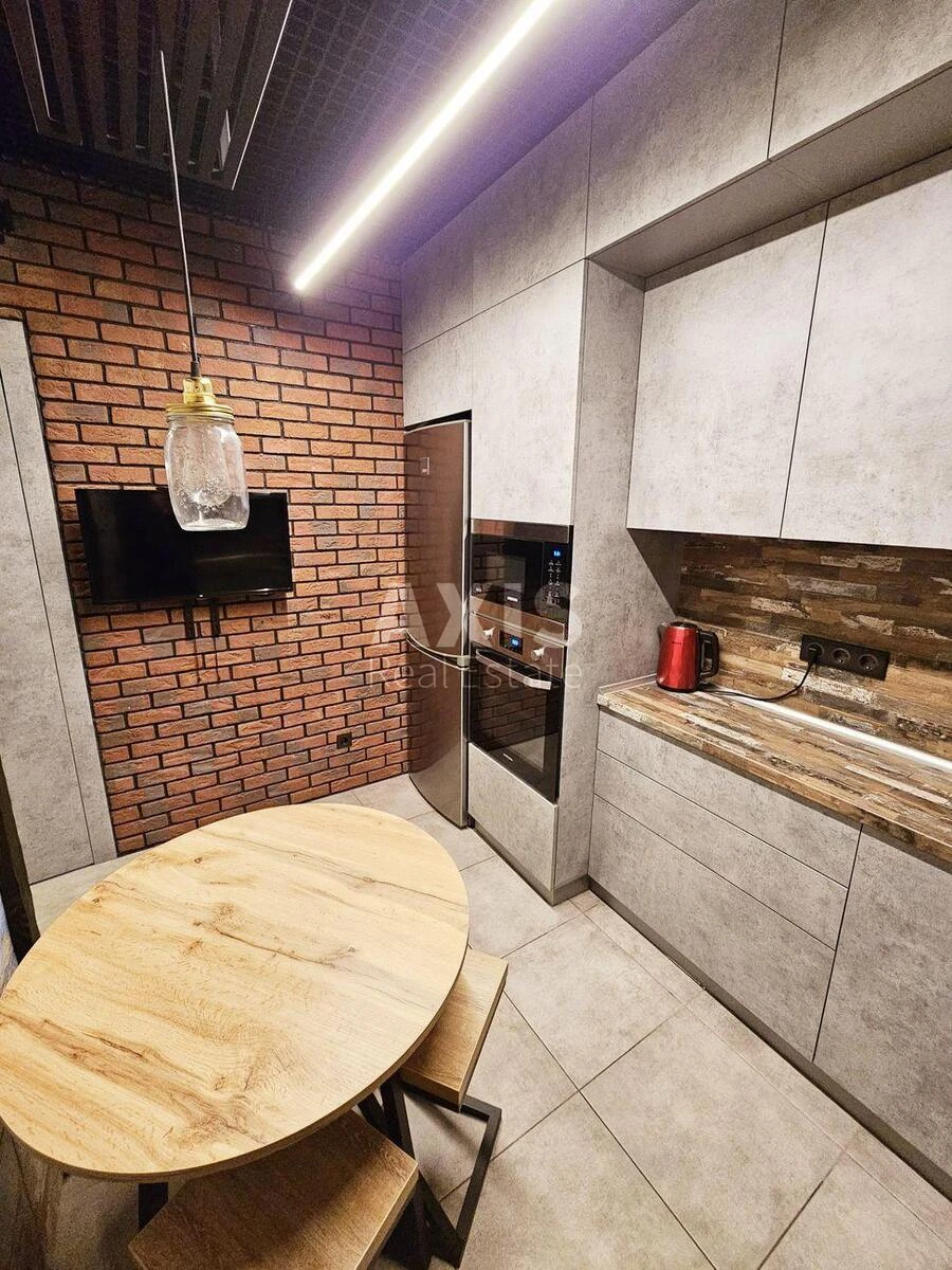 2k apartment vul. Regeneratorna 4514300