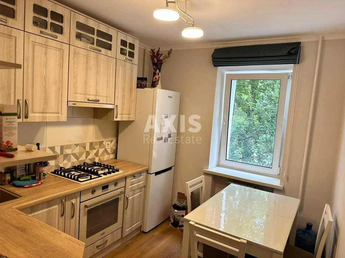 2к квартира ул. Туполева Академика 11Е353041