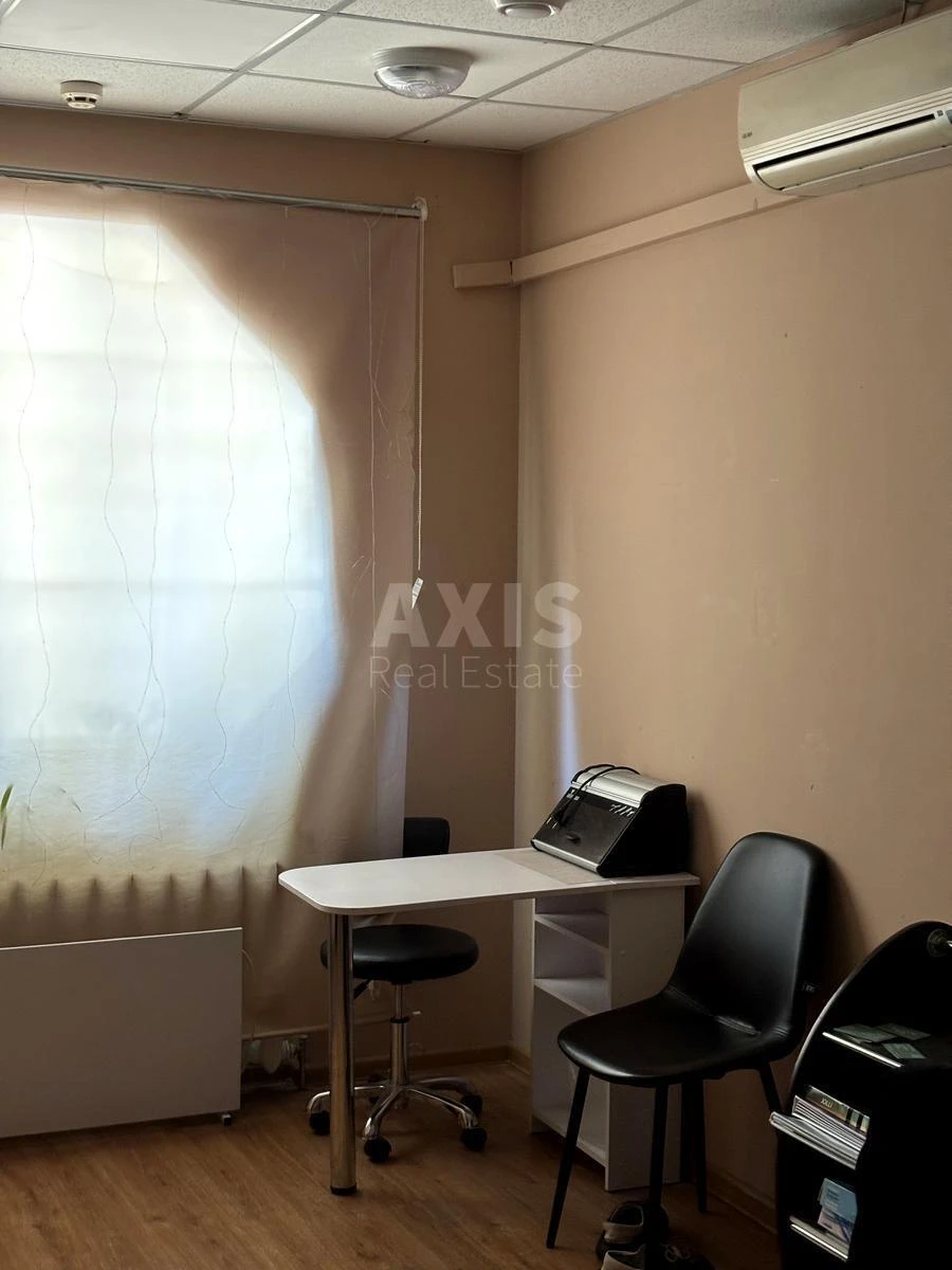 Office vul. Strokacha Tymofija 7, 55m2667852