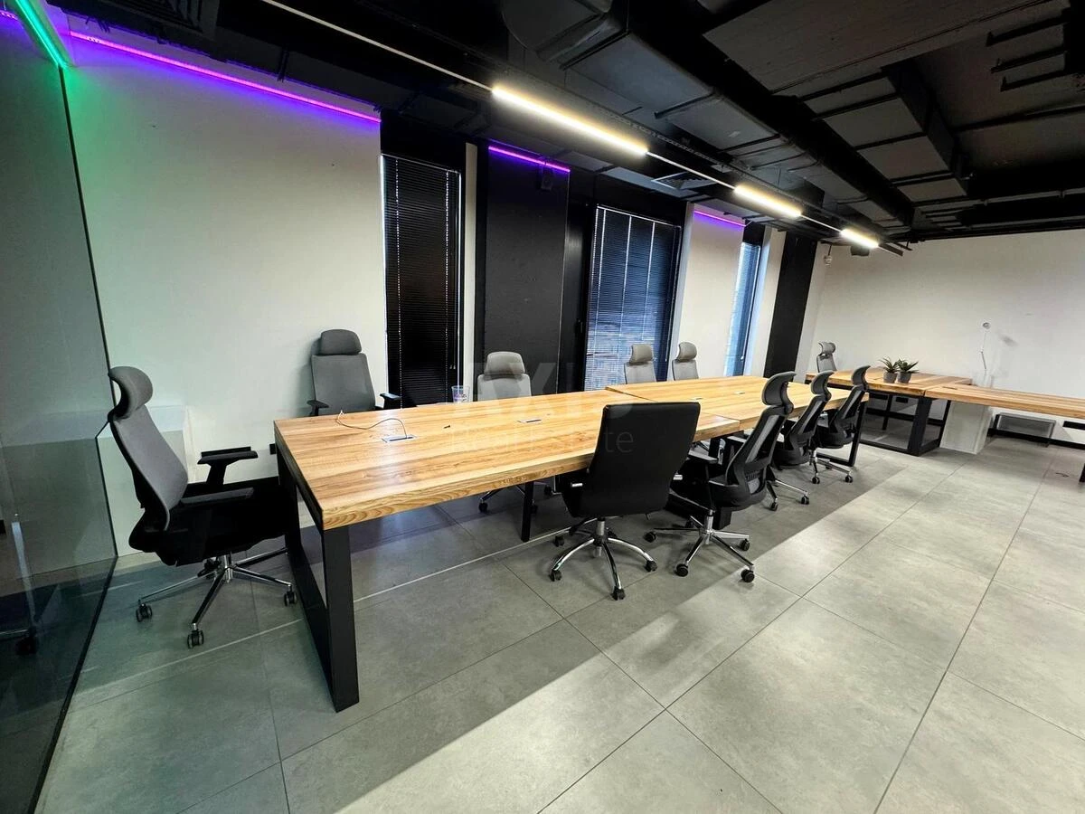 Office vul. Krasylivs'ka 9, 417m2668748