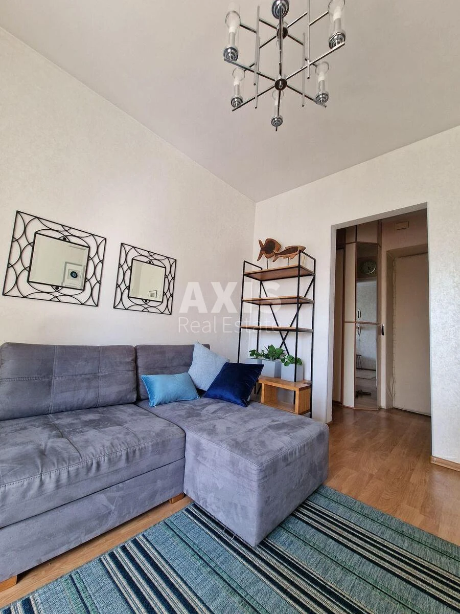 2k apartment pr-t Berestejskij 77/1599904