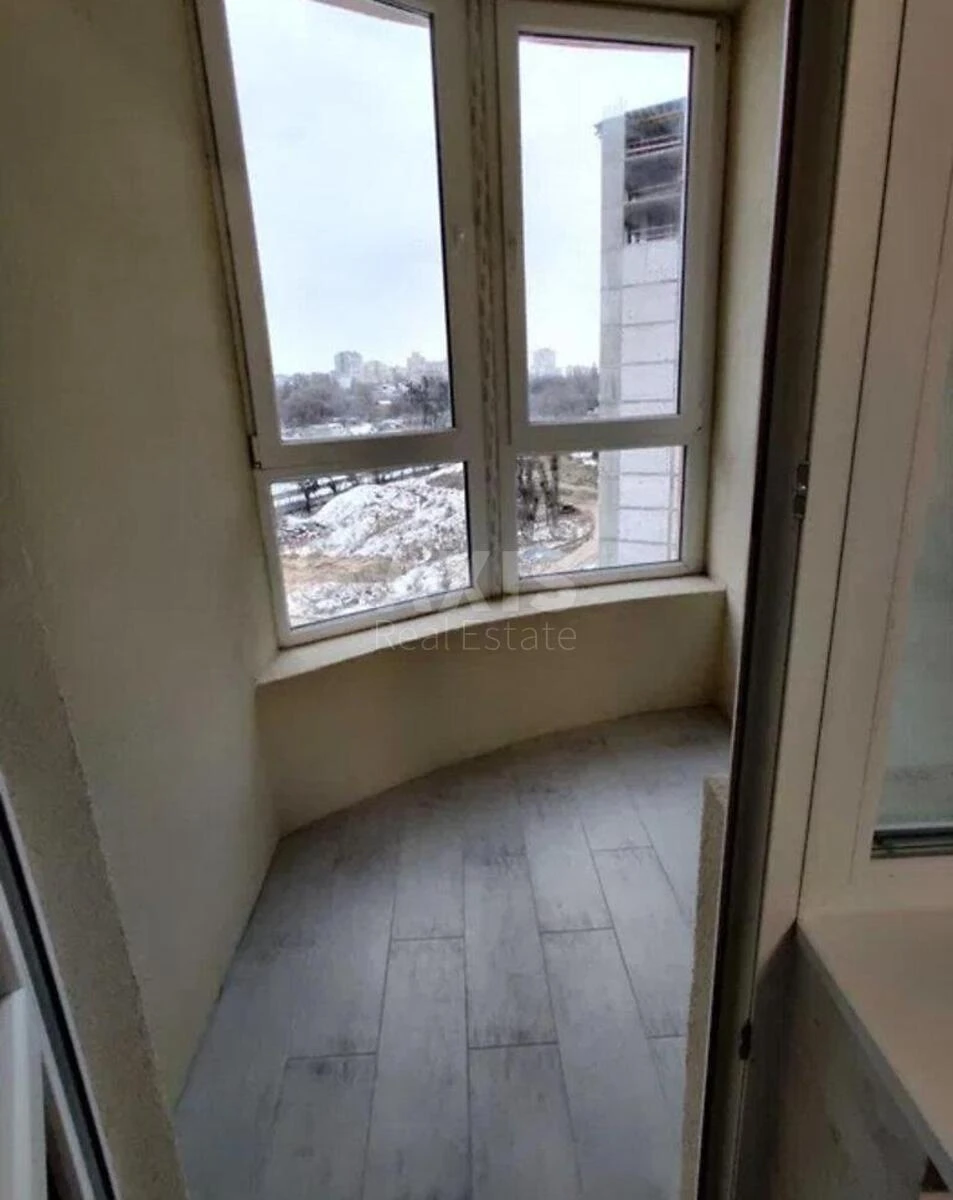 1k apartment vul. Novopol'ova 2641023