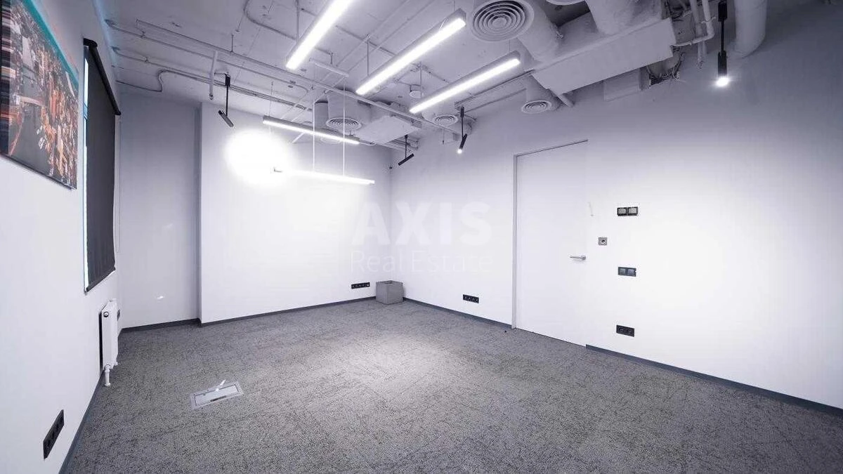 Office vul. Volodymyrs'ka 12, 700m26732413