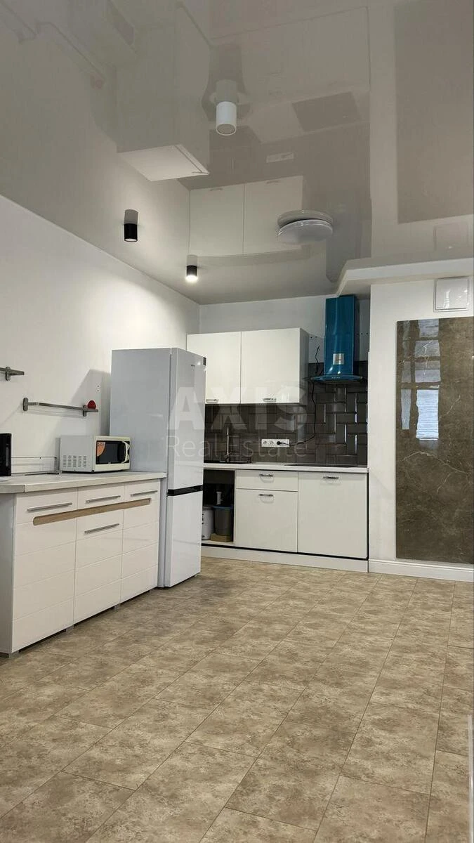 2k apartment vul. Sverstjuka Jevgena 467683