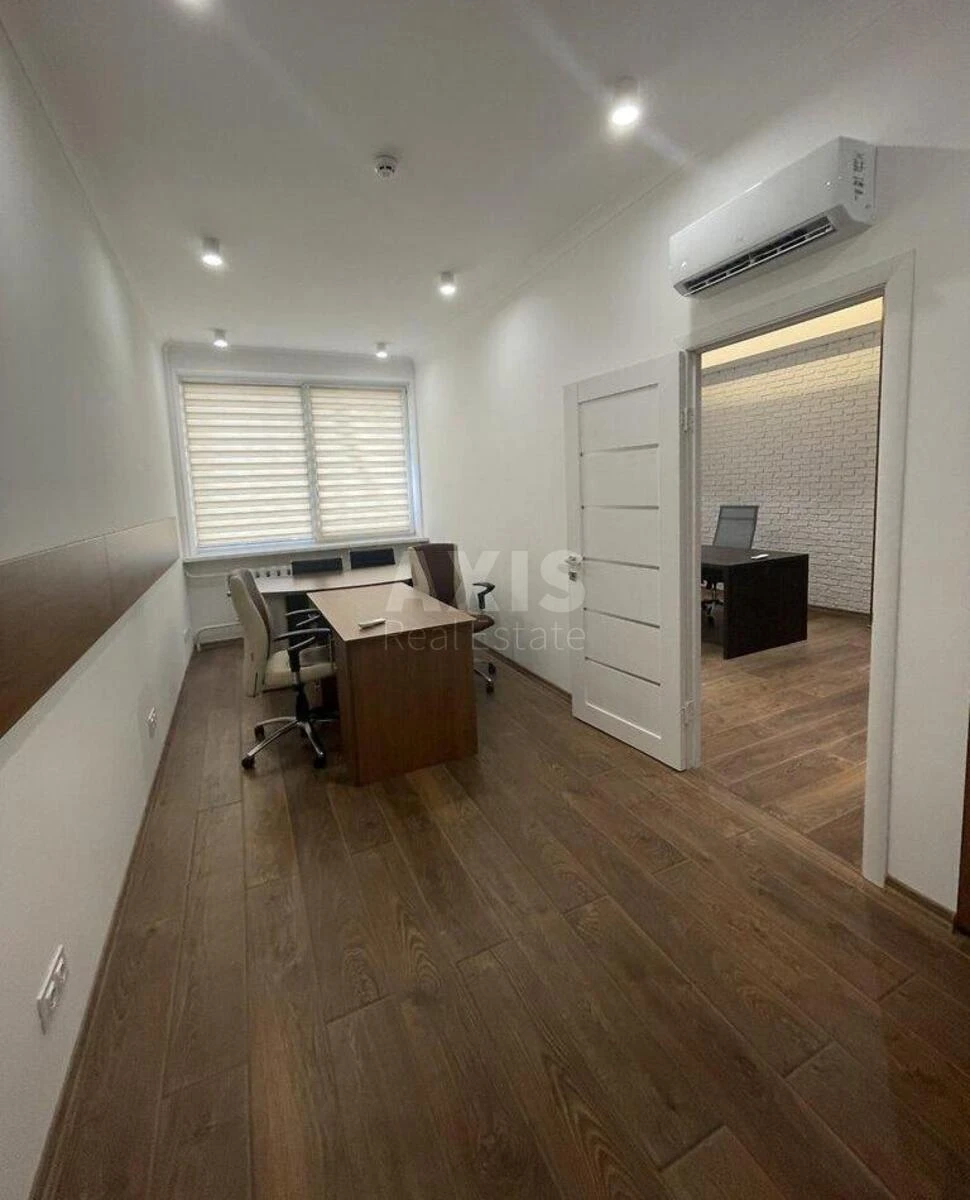 Office pl. Lesi Ukrai'nky 34, 44m2652565