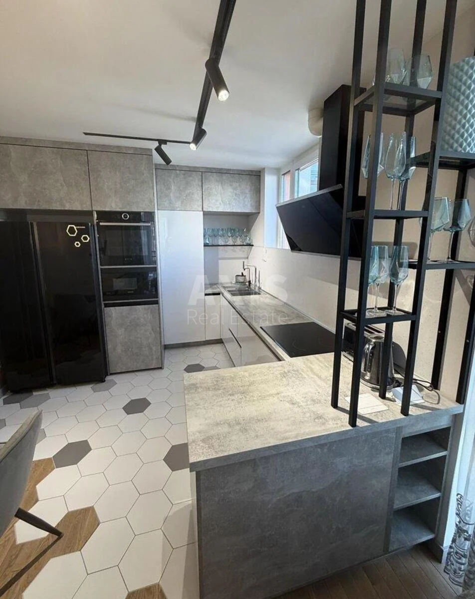 2k apartment nab. Dniprovs'ka 16Д670591