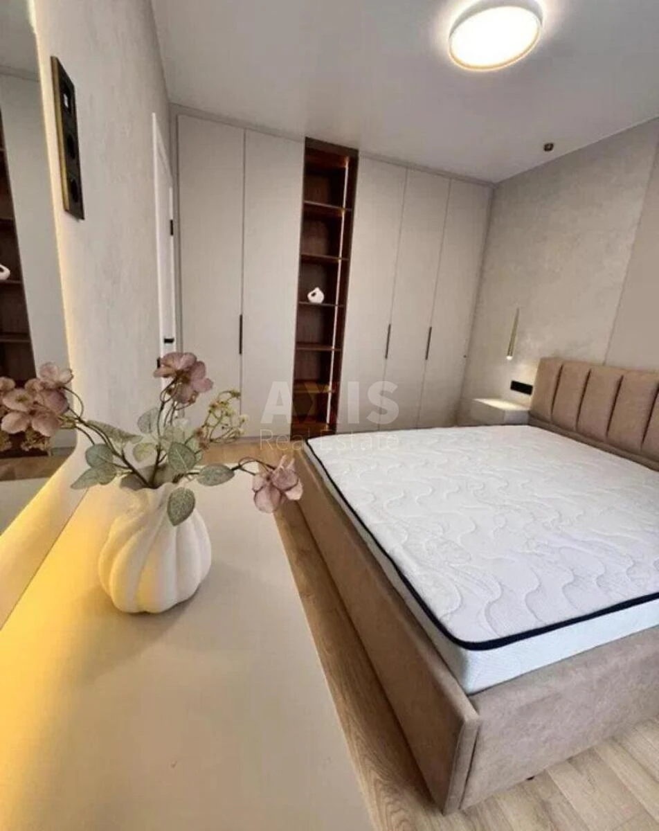 1k apartment vul. Vsevoloda Zmijenka 24/31691165