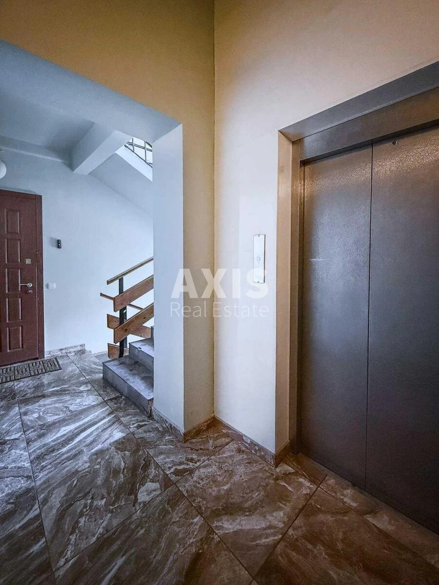 6k apartment vul. Oleksandra Konyskoho 52/585895321