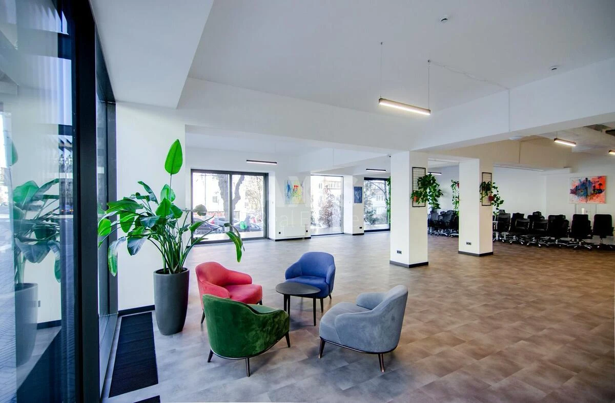 Объект торговли ул. Саксаганского 53/80, 235м2678777