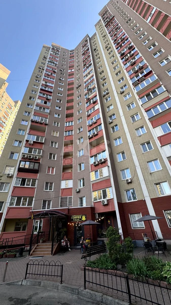 3k apartment vul. Urlivs'ka 366845313