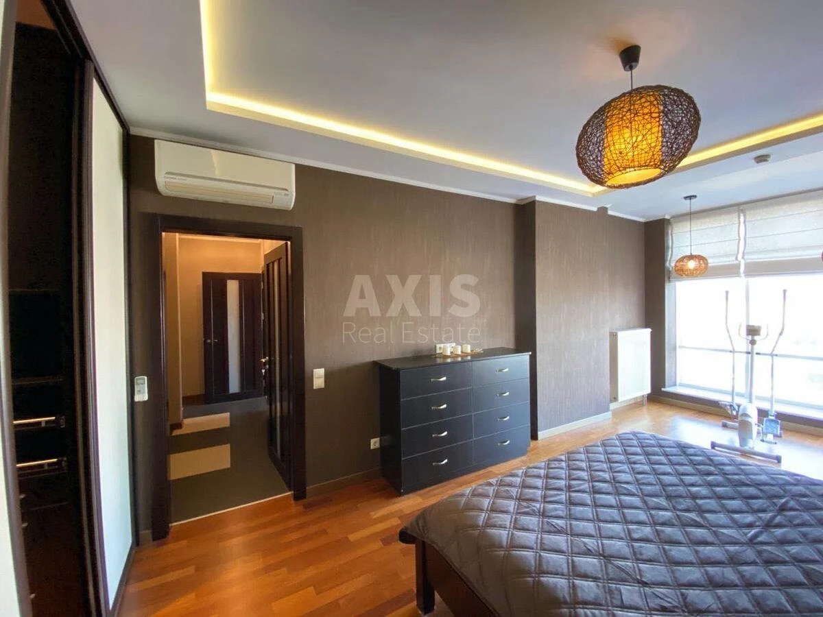 3k apartment nab. Dniprovs'ka 1648777