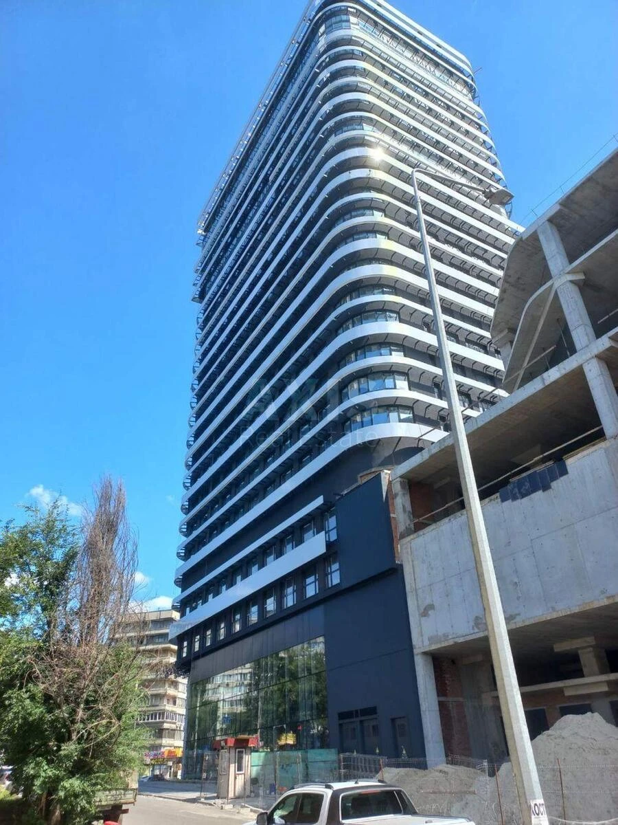 Office pr-t Golosii'vs'kyj 27, 200m2712045