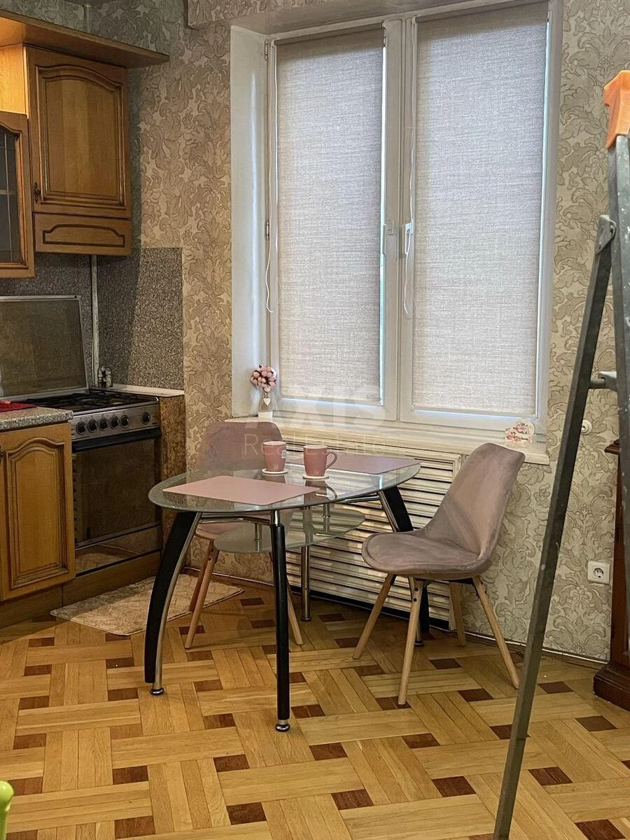 2k apartment pr-t Berestejskij 60655820