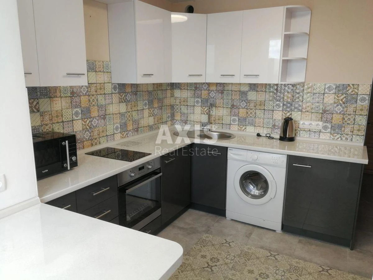 1к квартира ул. Королева Академика 12І44709