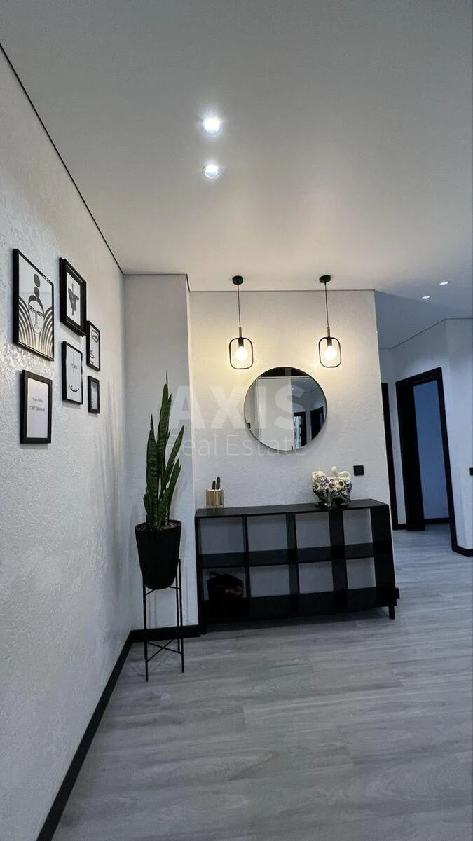 2k apartment vul. Prychal'na 14685115