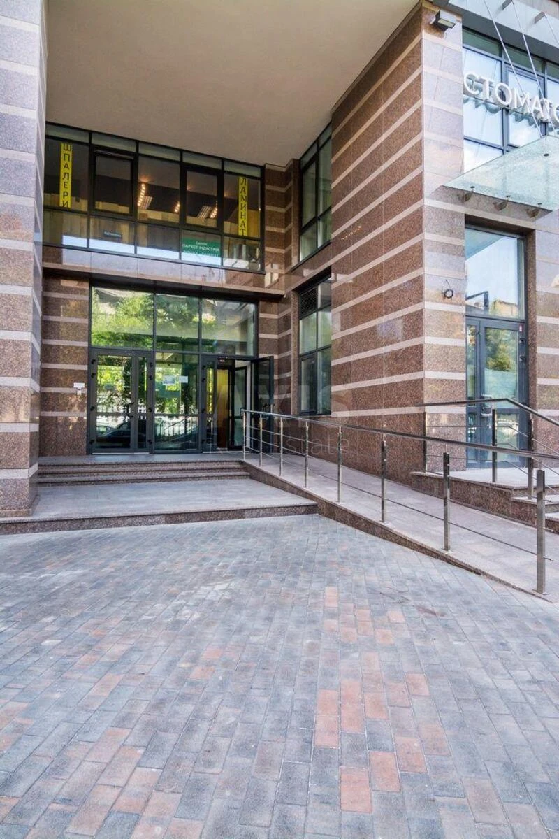 Офис ул. Джона Маккейна 26, 140м26700622