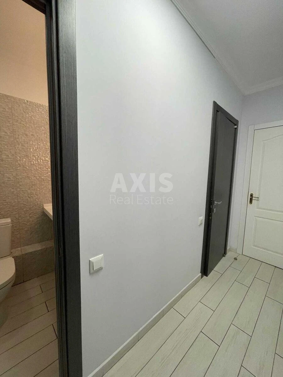 Office vul. Volodymyrs'ka 23А, 180m2675863