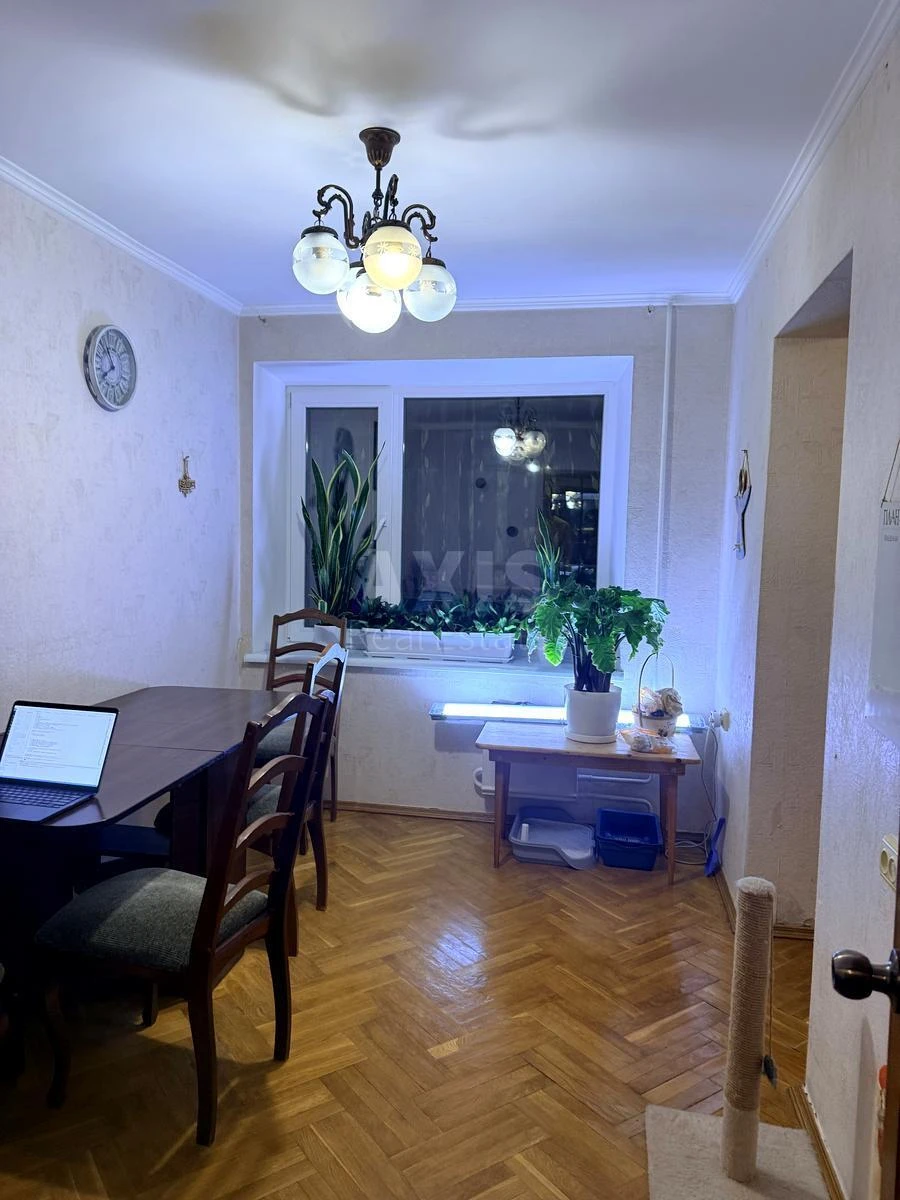 3к квартира ул. Левко Лукьяненко 2М688910